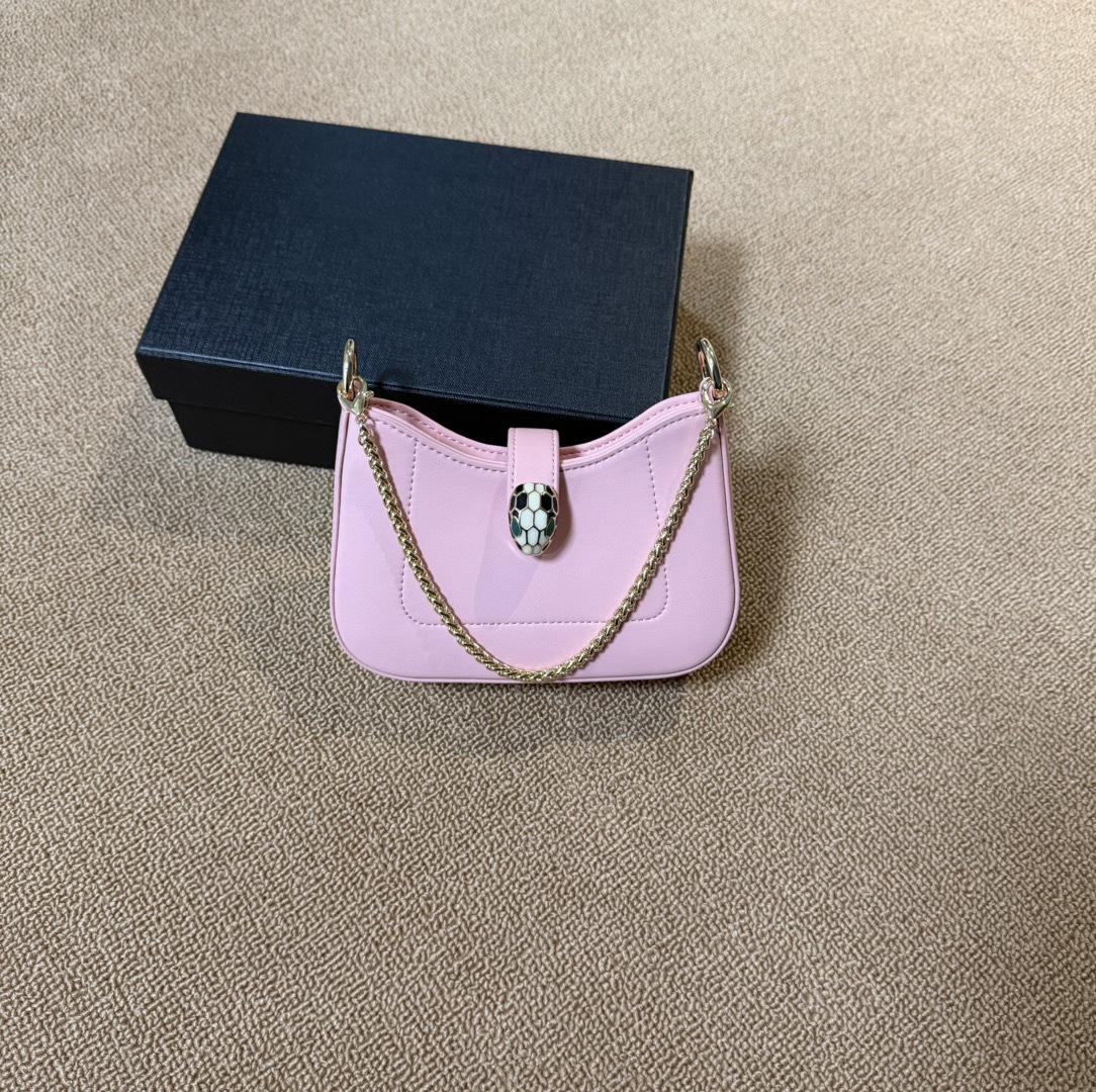 

Качественная кожаная поясная сумка 2025 новый стиль простая персонализированная сумка для украшений набор из ста штук корейская версия одинарная кожаная ручная поясная сумка 16x4x9cm розовый