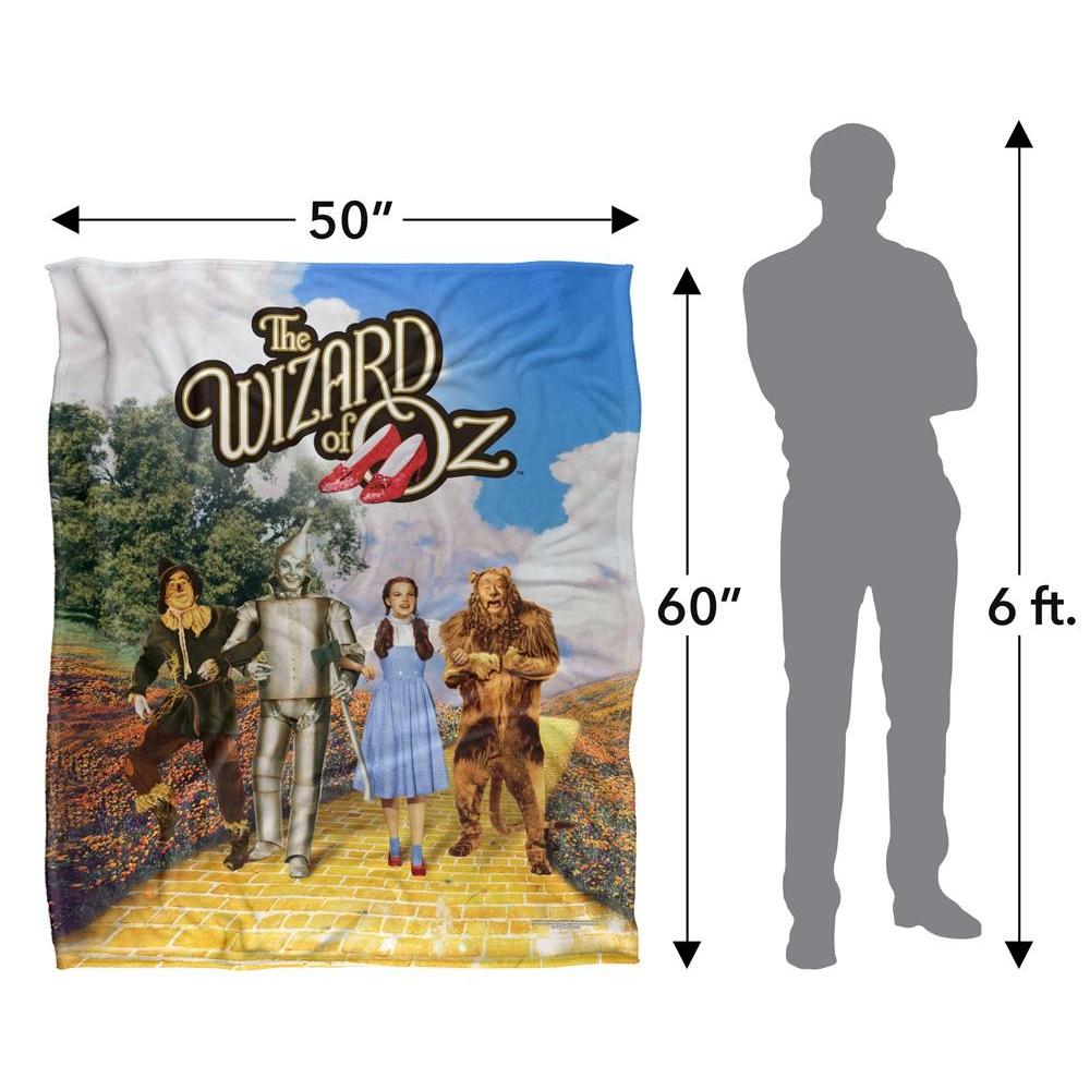 The Wizard Of Oz Group Shot Blanket