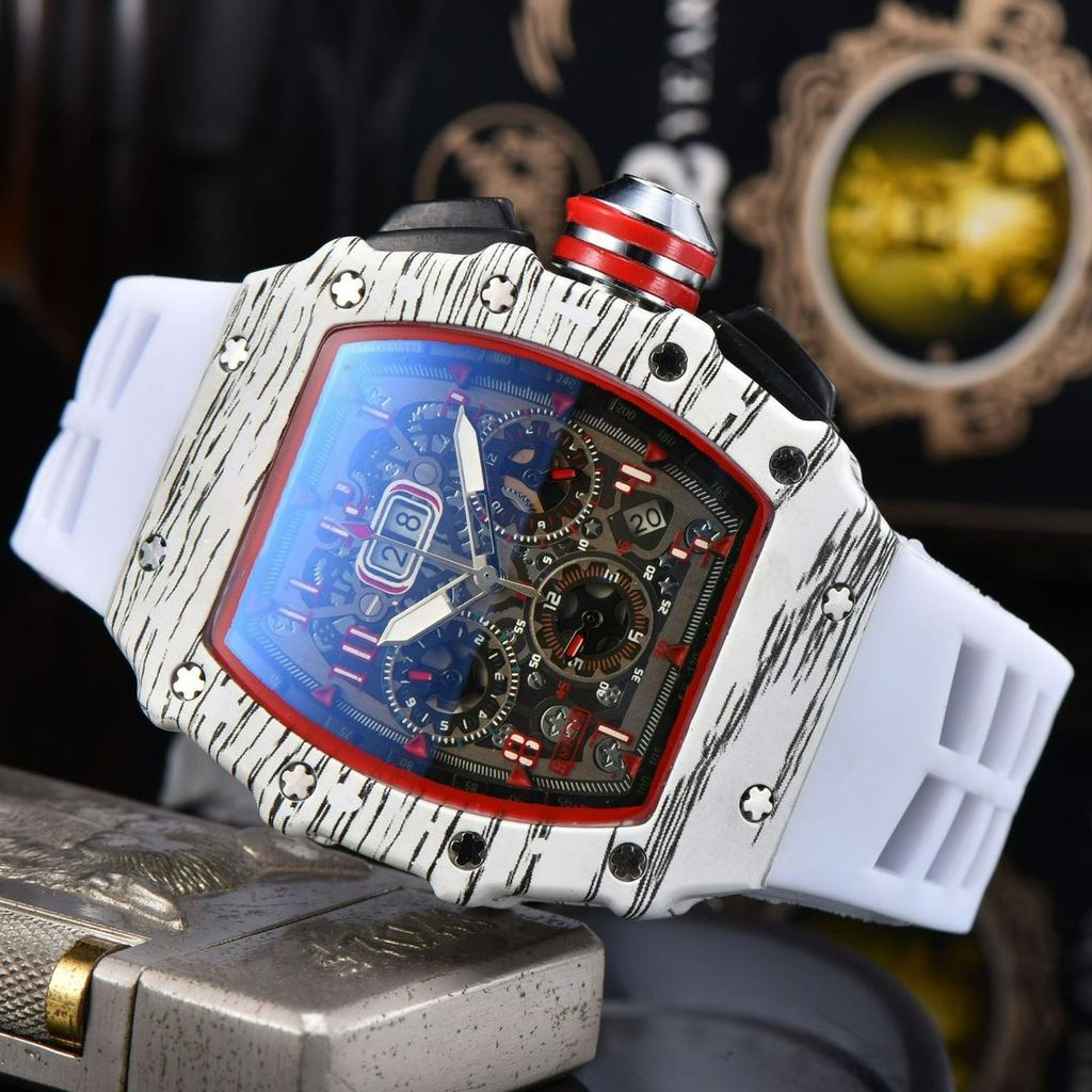 Barrel-shaped Six-needle Running Seconds Wood Grain Watch Business Imitation Carbon Fiber Grain Quartz Watch