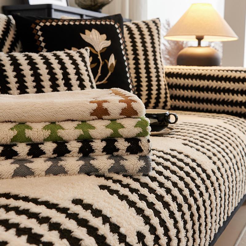 Premium Sense Simple Modern Non-Slip Seat Cushion Winter Living Room Sofa Cover Cushion Plush Nordic Sofa Towel Sofa Cushion