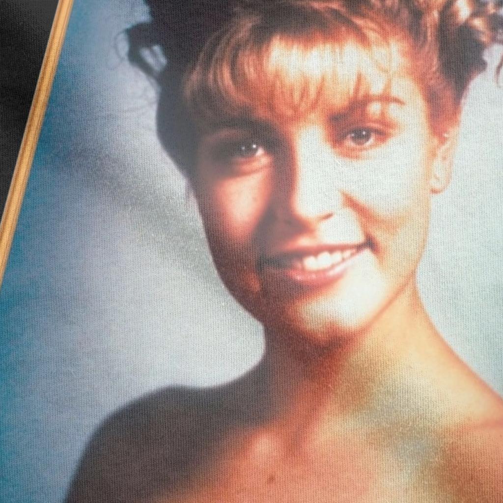 Twin Peaks Laura Palmer Rosy Glow High School Portrait Men T Shirt Novelty Tees Round Neck T-Shirts Cotton Gift Idea Clothes
