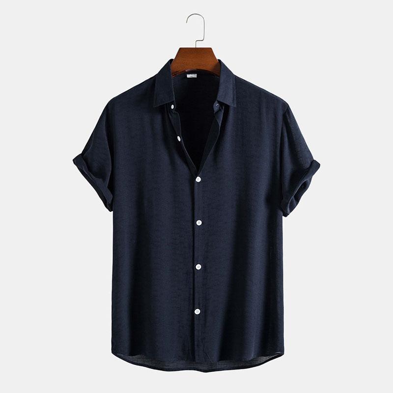 

Мужская однотонная рубашка с короткими рукавами и пуговицами с лацканами