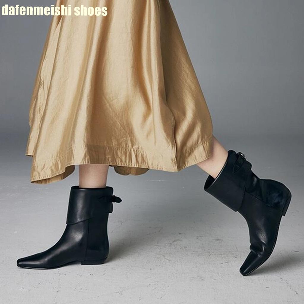 Fashion 2025 Autumn Winter Pointed Toe Flat Sole Boots Western Cowboy Boots Women's Low Heel Belt Buckle Turnover Short Chelsea Boots