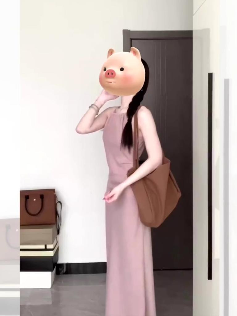 French Gentle Wind Pink Neck Sling Dress, Beautiful Temperament, Light and Mature, Waist and Thin, Hip-wrapped Long Skirt