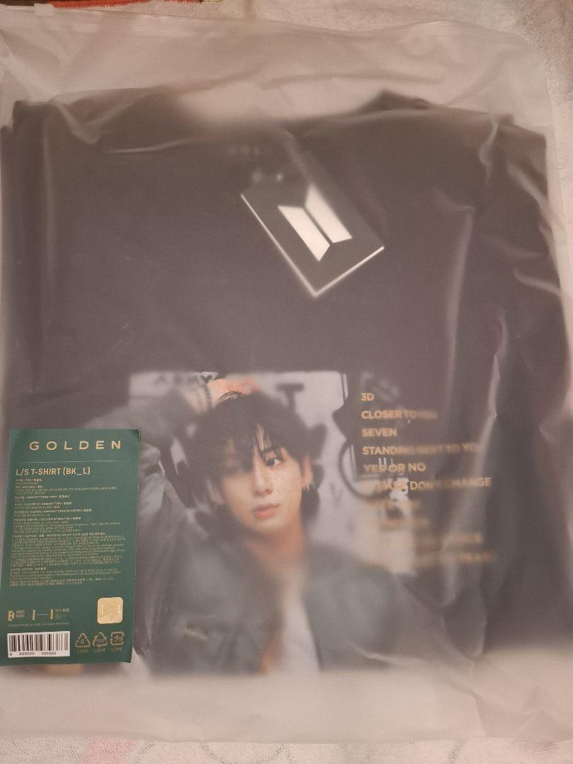 

[Б/У] Футболка Jungkook GOLDEN размер L