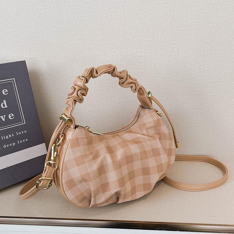 High-end Niche Bag Women's New Fashion Messenger Bag Casual Portable Pleated Dumpling Bag