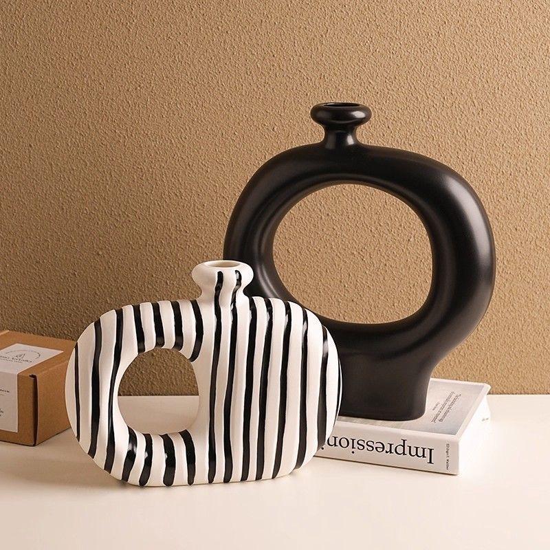 2 Stück/Set Kreative Moderne Schwarz-Weiß Gestreifte Keramikvase, Unregelmäßige Dekorations-Blumenvase für Heimdeko