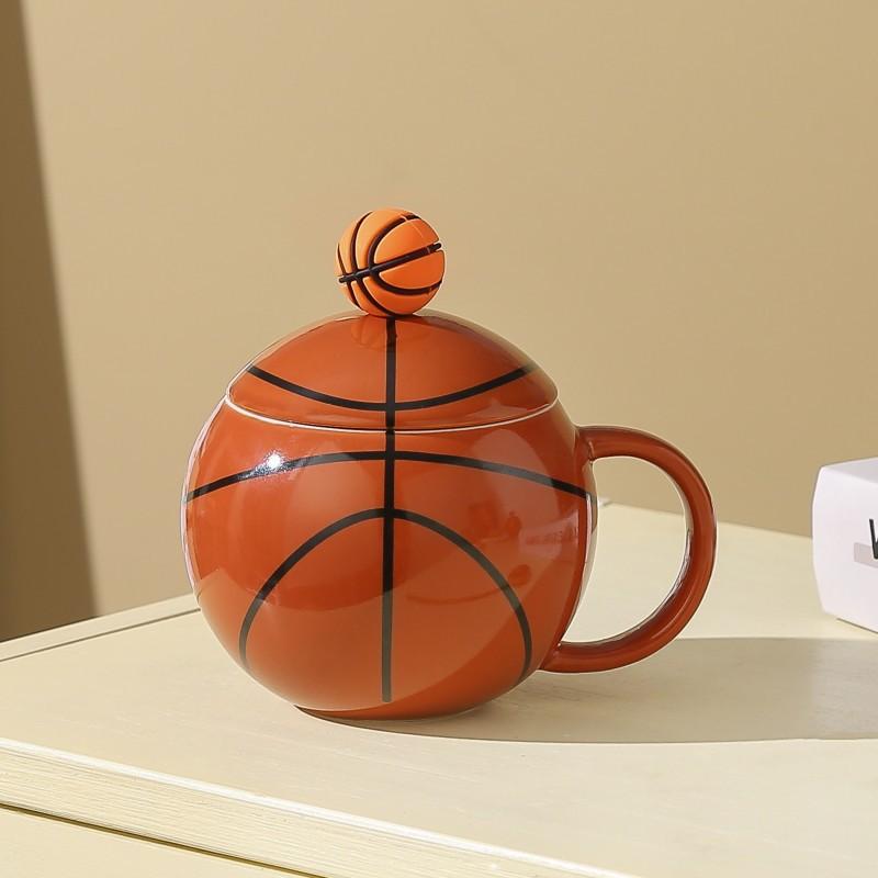 Basketball-Themen-Tasse Keramik Sport-Souvenir Geschenk für Männer 450ml Kreative Tasse