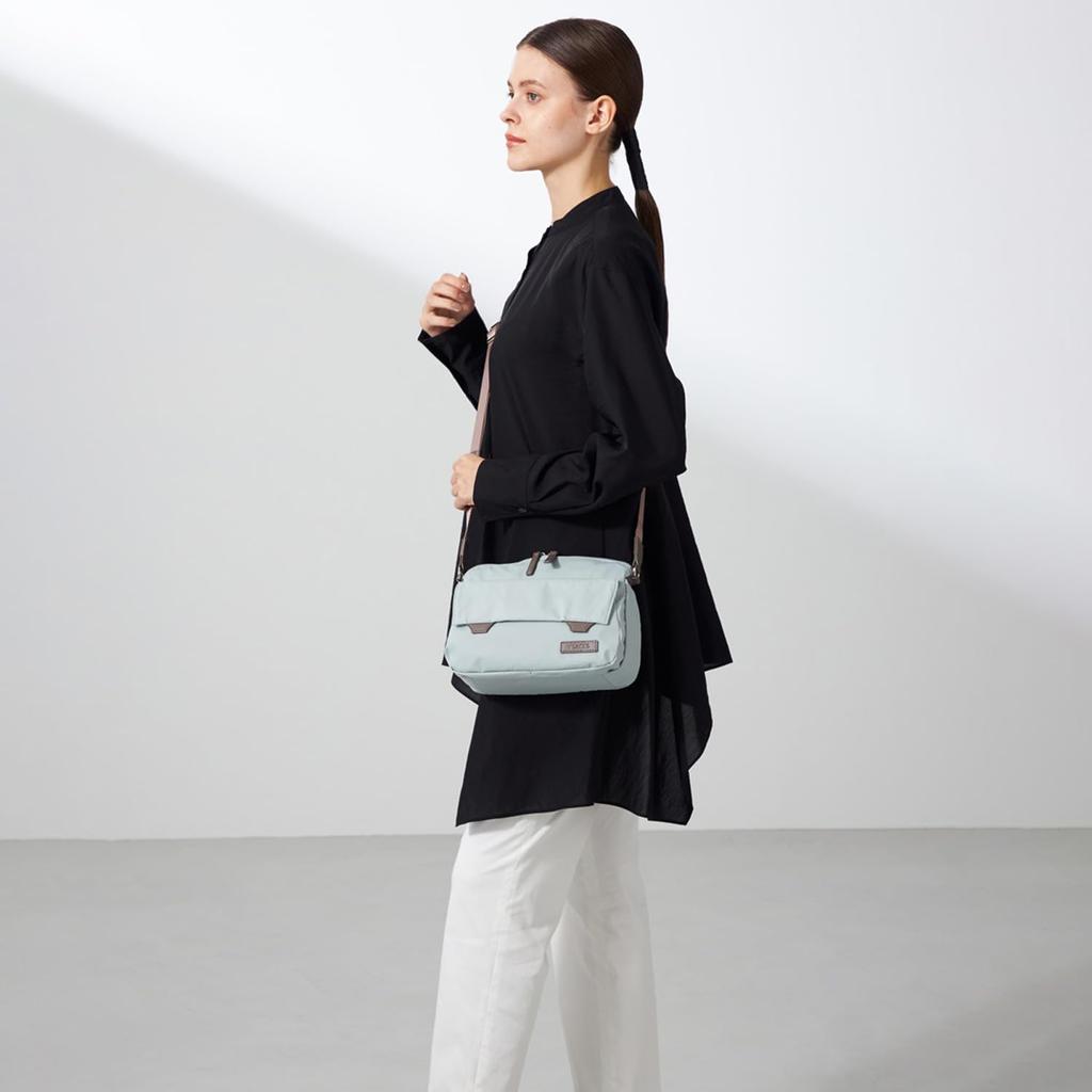 Isaac Double Tab Travel Pouch 2004101 Aqua (82)