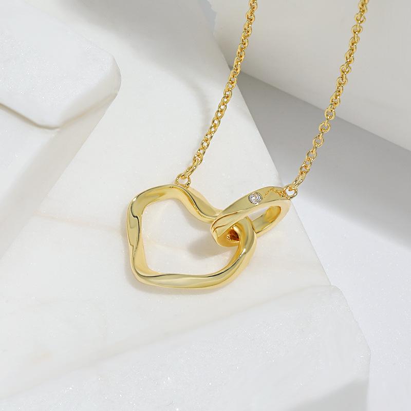 Korean Version of New Tin Paper Wrinkled Double Ring Clavicle Chain with Interlocking Heart Shaped Irregular Mobius Ring Necklace