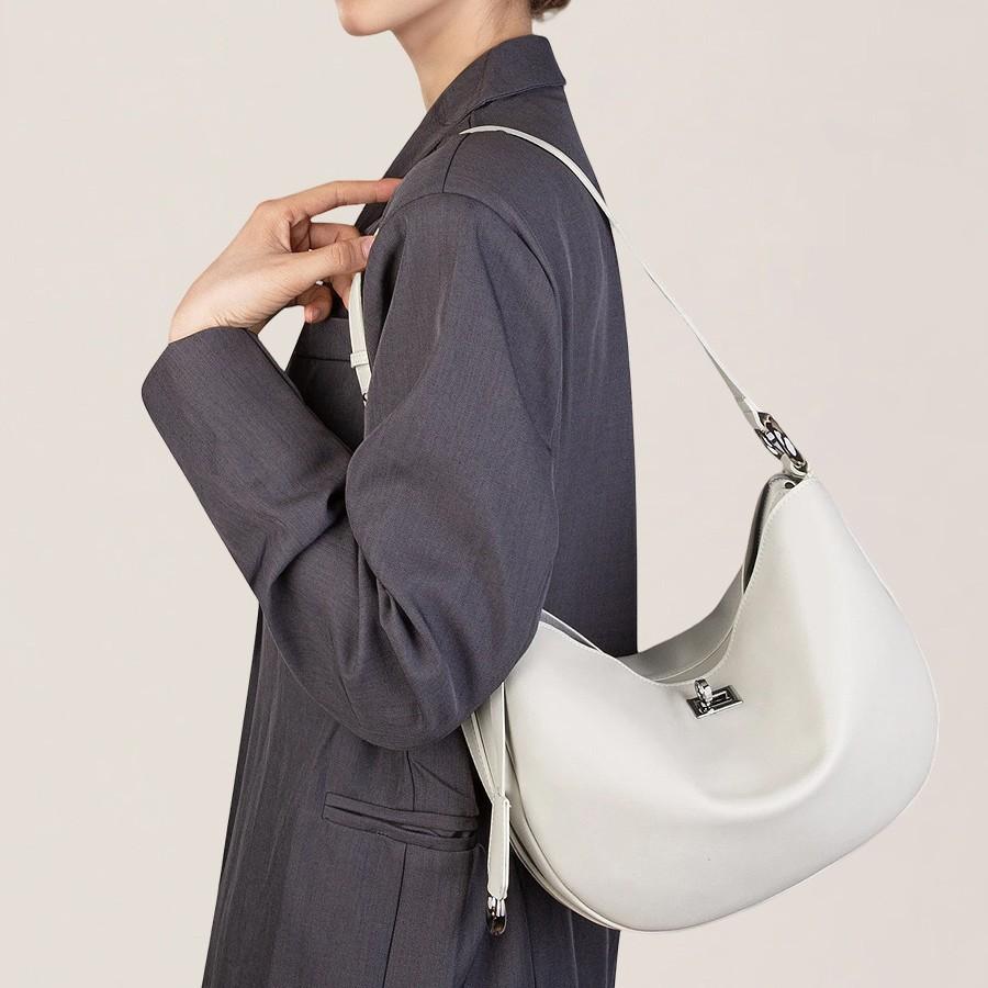 Versatile Genuine Leather Crossbody Bag New Single Shoulder Underarm Bag Dumpling Bag 2025 New Textured Handbag Women's Dumpling Bag