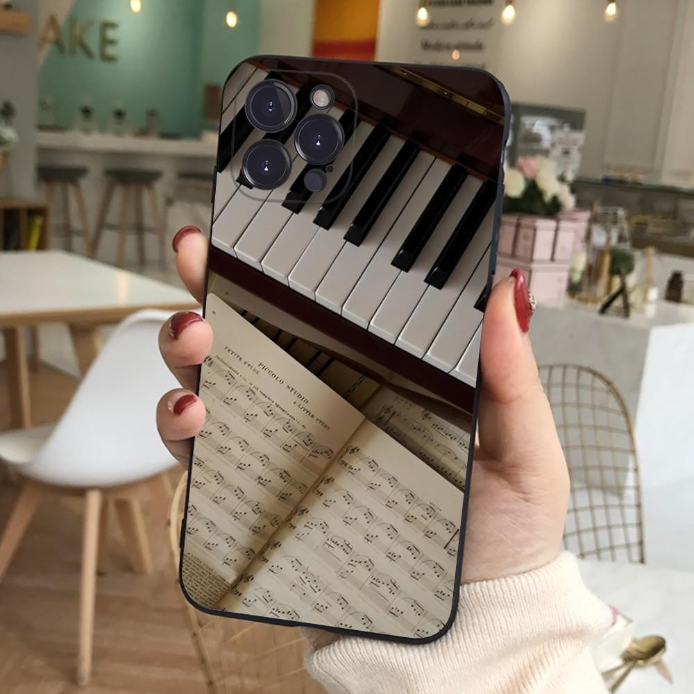 Black White Music Piano Keys Notes Phone Case For IPhone 14 11 12 13 Mini Pro Max 8 7 6 6S Plus X SE 2020 XR XS Funda Case
