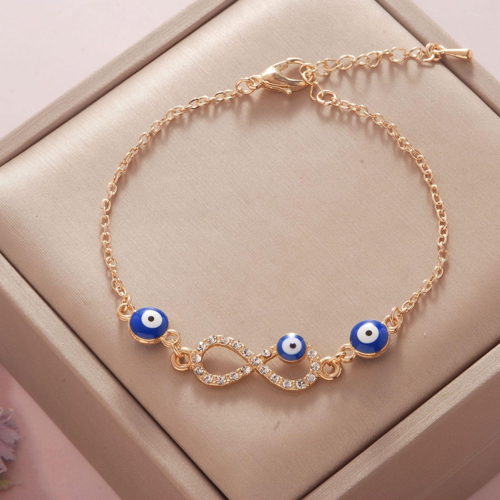 

Женский браслет из титановой стали с кристаллами «Дьявольский синий зрачок» one size