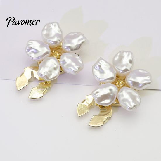 DIY Crafting Accessories Pearl Flower Button Cover, Clip On Covers for Women, Detachable Shirt Decorative Metal Clips, White Cufflink Accessory