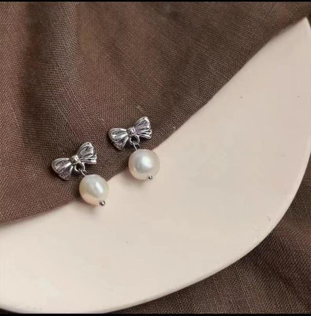 S925 Silver Needle Pearl Stud Earrings for Women
