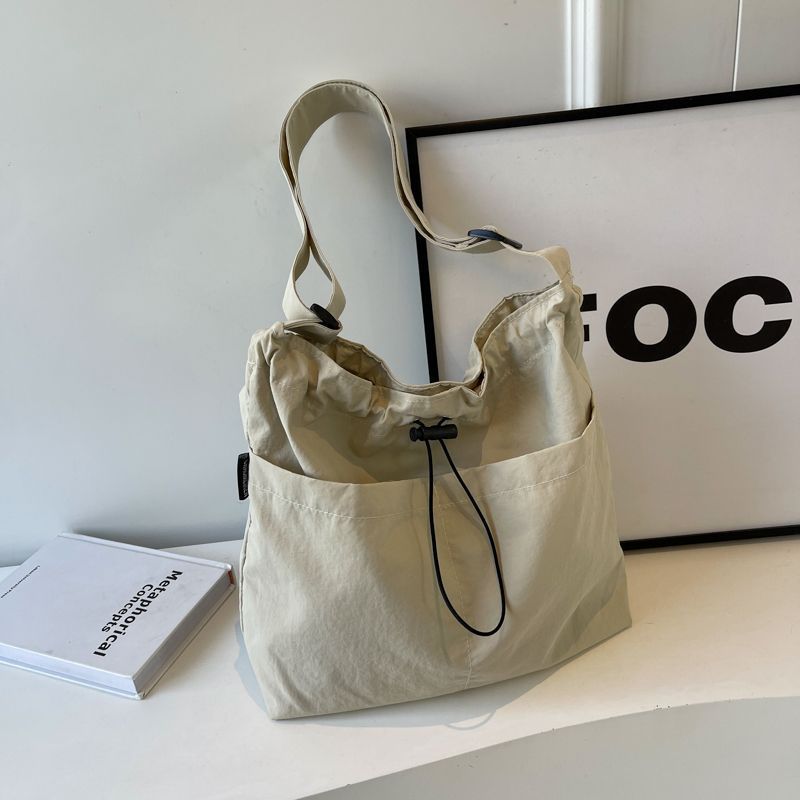 Shoulder Bag for Women  Large Capacity Casual Canvas Bag New Style Tote Bag for College Students Commuting Crossbody Bag for Women