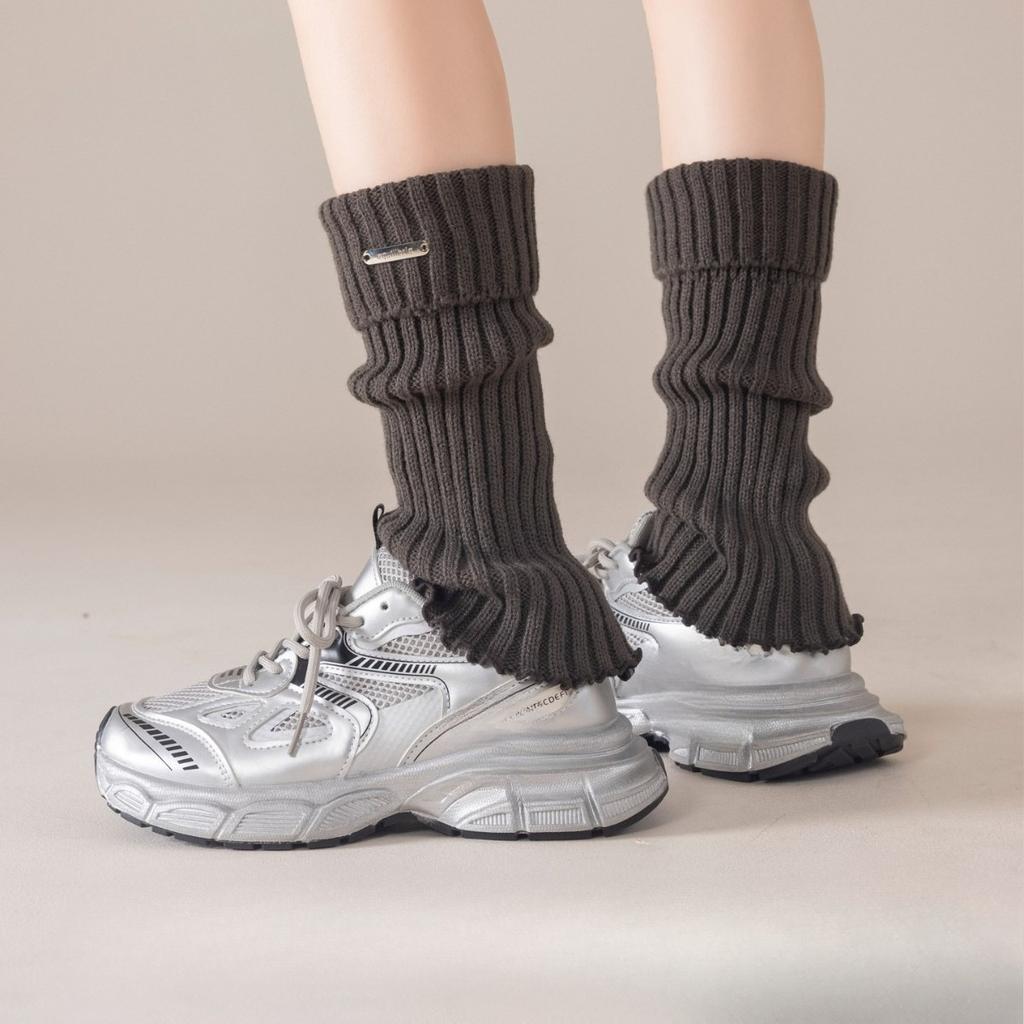 White Knitted Socks for Women in Autumn and Winter, Looking Petite. Mid-calf Leg Covers with Snow Boots, Bokenes and Long Stockings