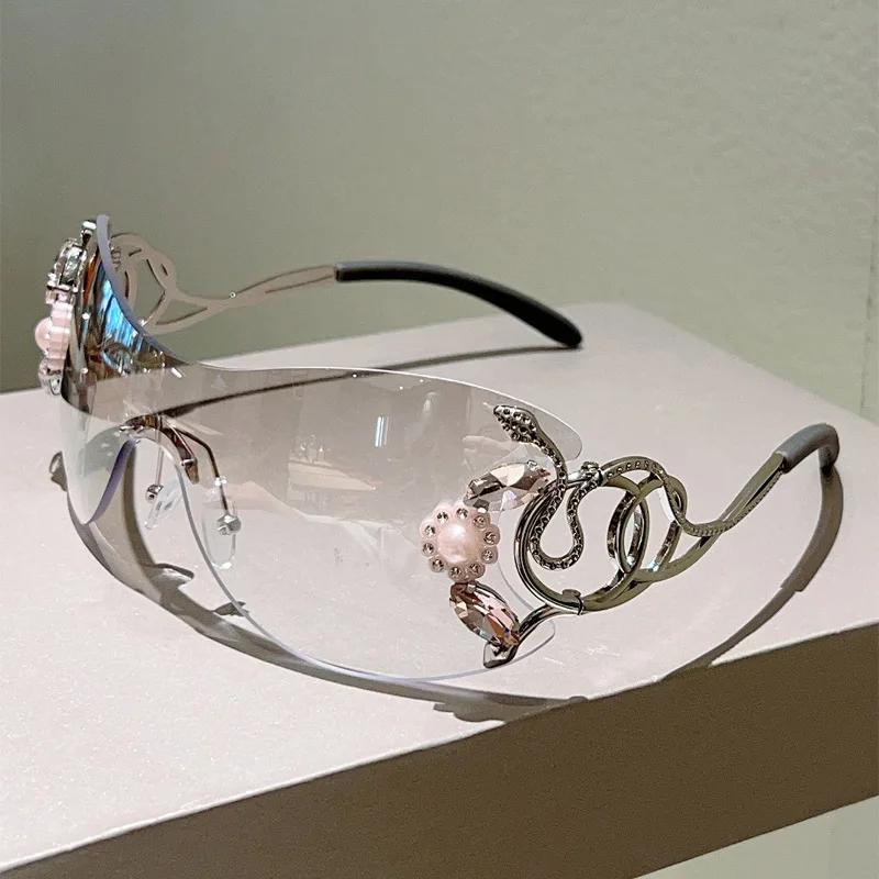 Flower Metal Snake Sunglasses Women For Men Vintage Diamond Sun Glasses Punk Popular Rimless Luxury Brand Designer Shades