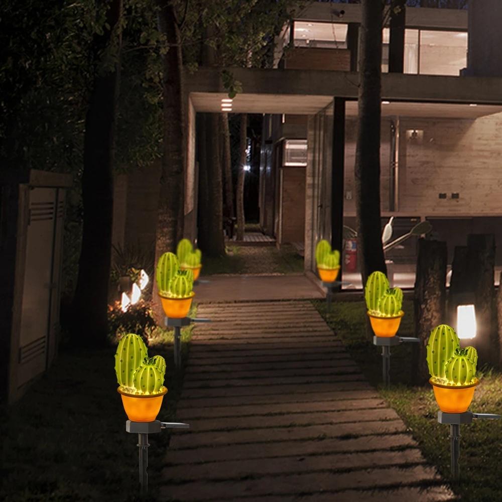 Simulation Pineapple Cactus Outdoor Garden Lawn LED Solar Lamp Landscape Light