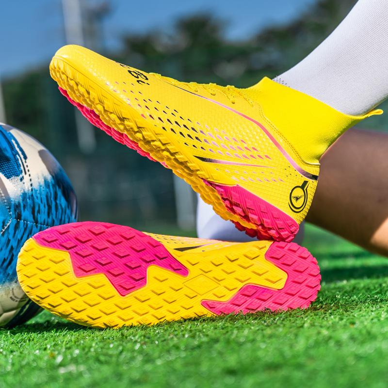 

Новые детские футбольные бутсы с высоким верхом мужские и женские футбольные тренировочные бутсы шиповки ученики начальной школы тренировки для игры в футбол в зале 46