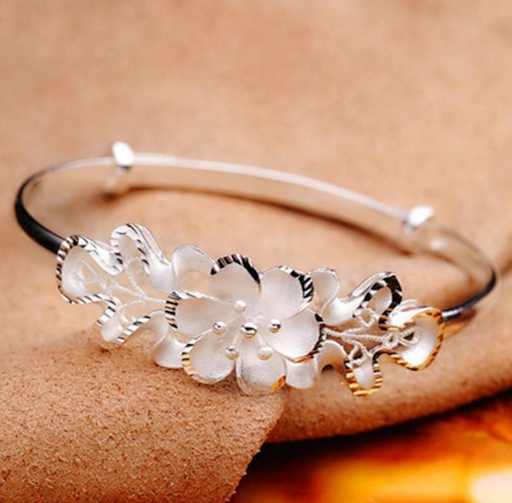 Korean Sweet Bauhinia Flower Adjustable Women's Bracelet: Qixi Silver Jewelry Gift