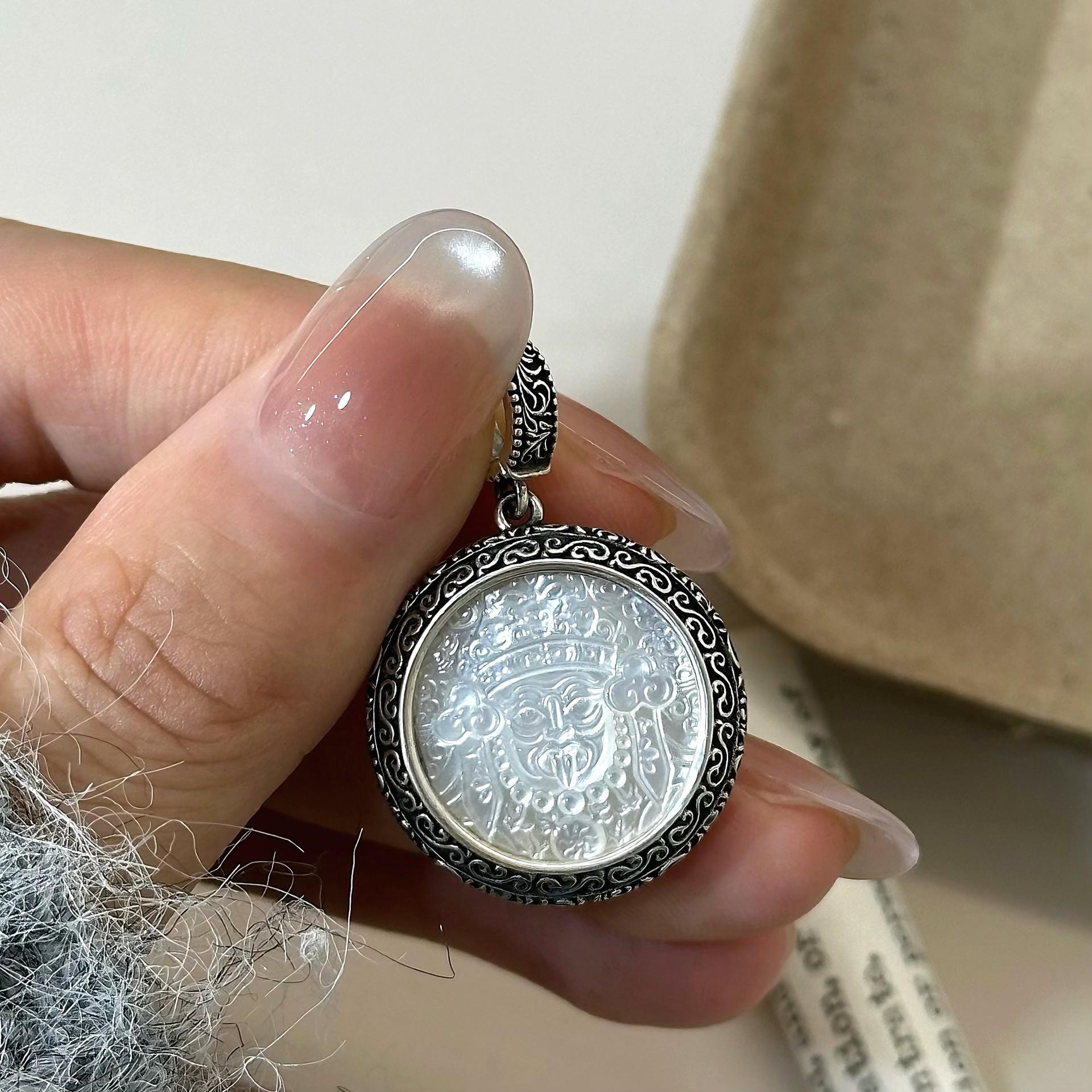 

S925 Sterling Silver White Shell Arabesque Pendant - Vintage Ethnic Style S925 Silver