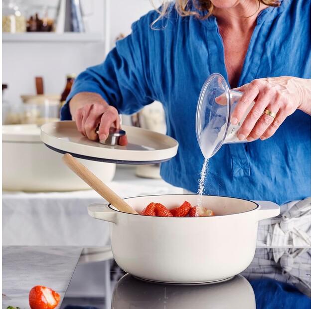 Cast Iron Frying Pan KitchenAid Round 26 Cm Cream (CC006059-001)