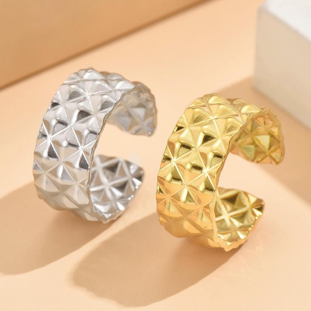 Retro Classic Diamond Lattice Design Stainless Steel Open Ring In Gold Plating, Light Luxury, Fade-Resistant Hand Jewelry
