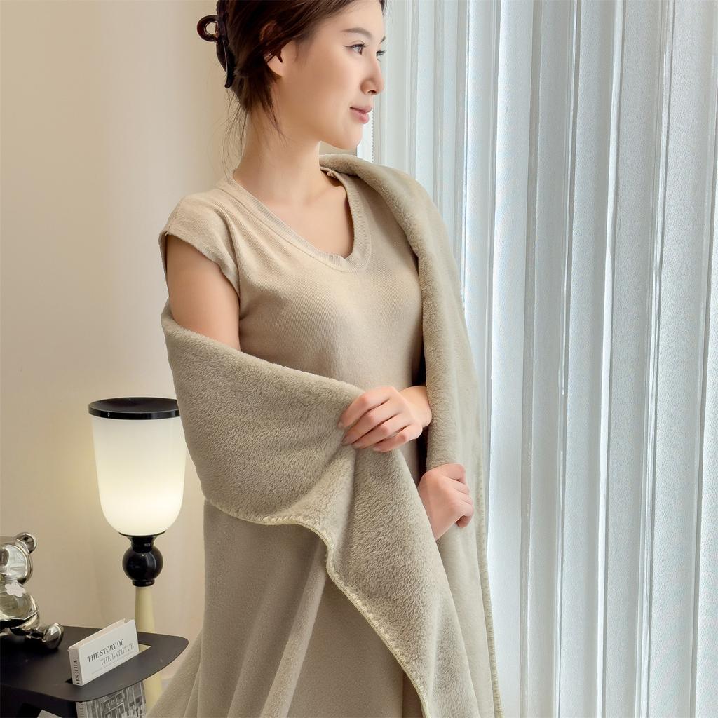 New Thick Velvet Autumn Winter Keep Warm Blankets for Bed Soft Fluffy Warmth Sofa Blanket Multifunctional Shawl Napping Blankets