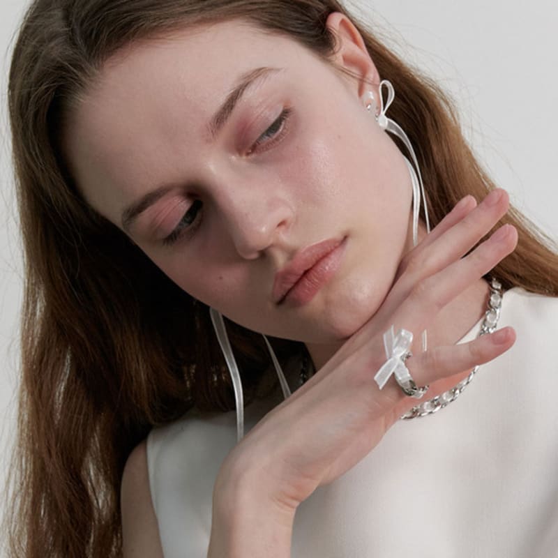 LOVE ME MONSTER Sheer Cute Ribbon Chain Ring (L241MRI070)