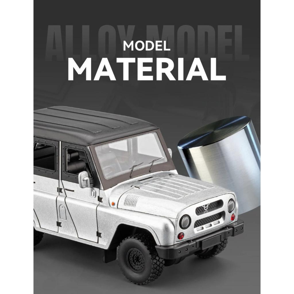 1/18 UAZ Hunter SUV Alloy Model Car Toy Diecasts Casting Pull Back Sound and Light Car Toys for Children Vehicle