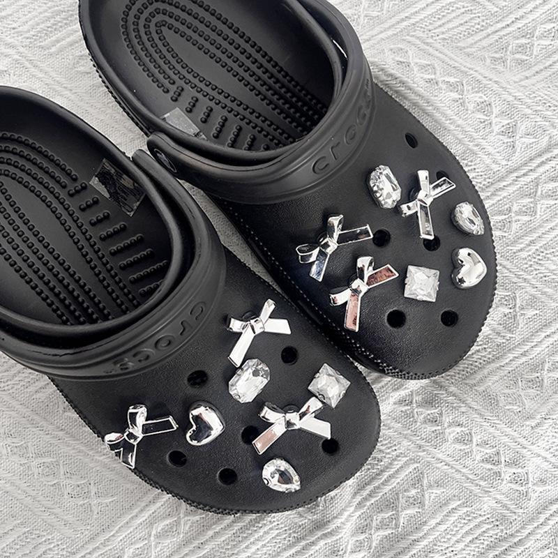 Croc Accessories: DIY Barbie Pink Y2K Emo Shoe Charms with Dark Butterfly Heart Design