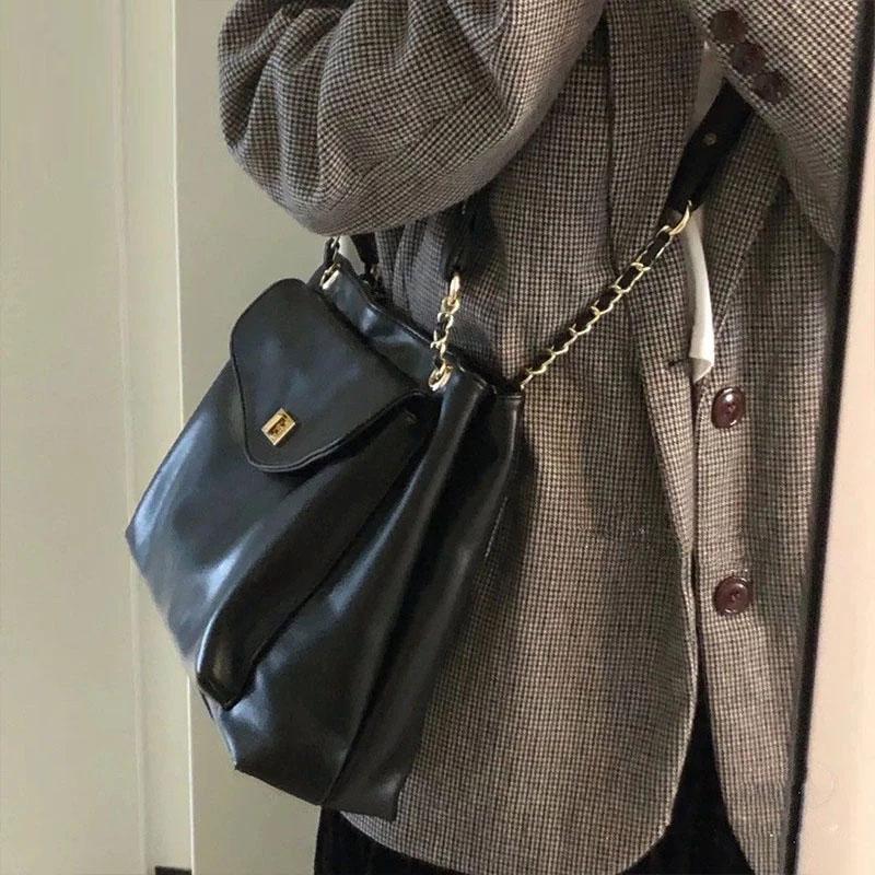 Høy følelse feminin messenger bag svart tote stor kapasitet mote online kjendis mote kjede ny