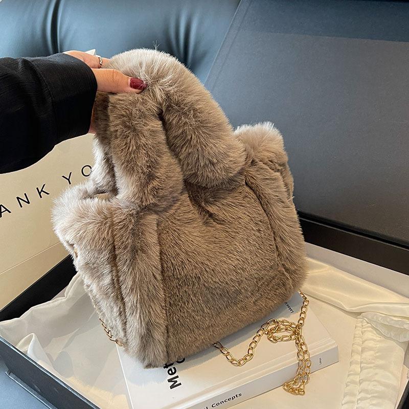 Fashion Popular Portable Fluffy Small Bag Women's 2025 New Autumn and Winter Plush Shoulder Bag Foreign Style Chain Messenger Bag