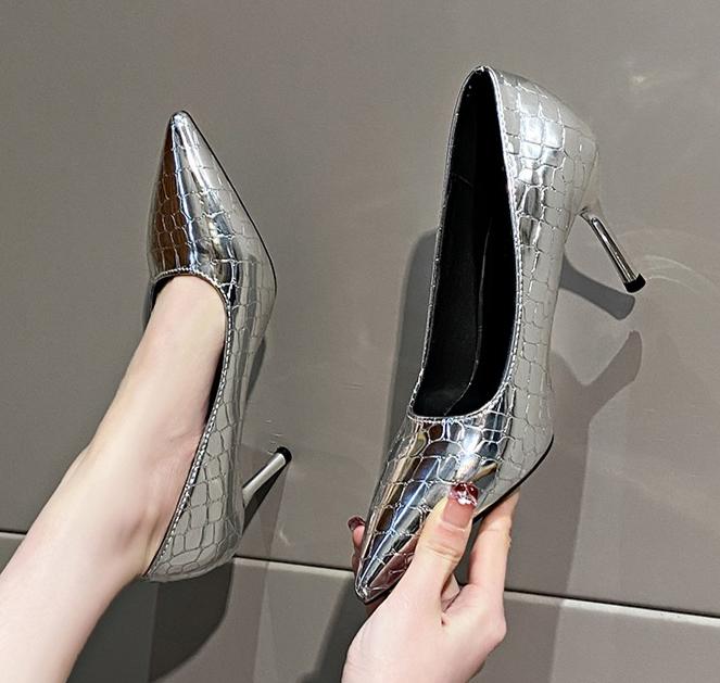 New Style High Heels Women Pumps Pointed Toe Slip-on Leather Pleated Runway Shoes Basic Pump Wedding Shoes Stiletto Heel Shoes