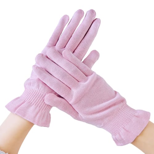 Silk hand care gloves, made in Koryo-cho, Nara Prefecture, by nanosilkee and Santo Knit. These "soft and moisturizing" nighttime gloves are perfect fo