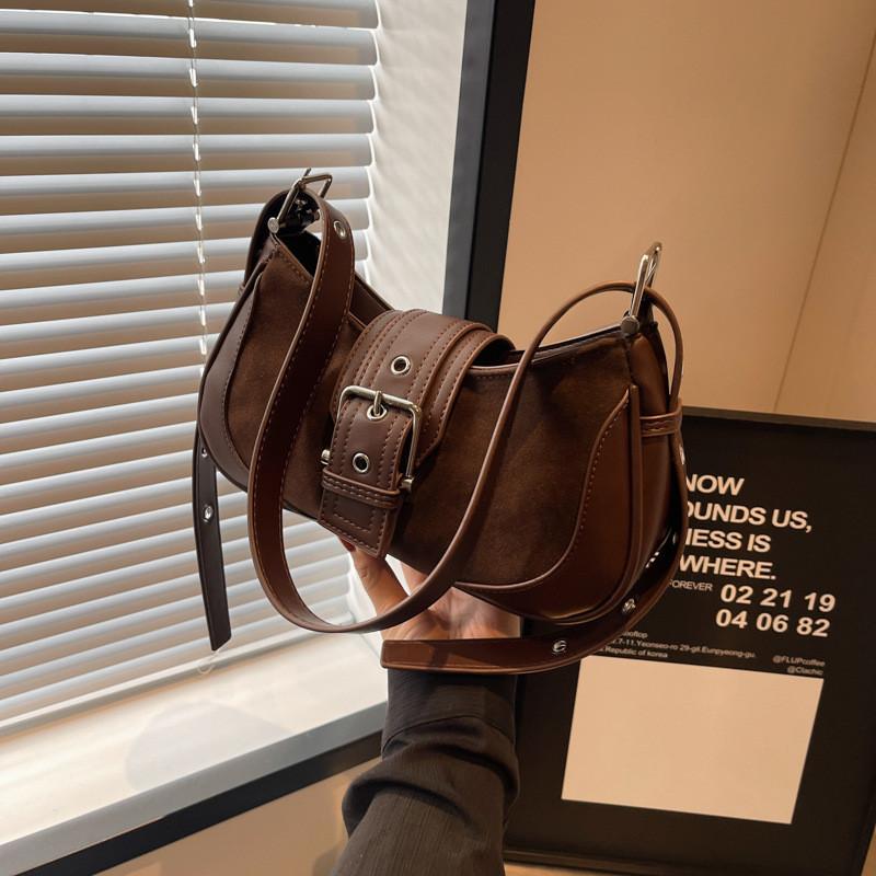 IELGY Autumn Winter Retro Underarm Bag Shoulder Crossbody High-End Texture Fashion Underarm Small Square Bag