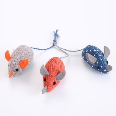3pieces Random Cat Toy Plush Mouse Cute Modeling Bite-resistant Kitten Toy Universal Fun Interactive Entertainment Pet Supplies