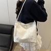 2025 Fashion Bag Feeling Korean Version Embroidery Large Capacity Shoulder New Women's Bag Tote Butterfly Versatile Leisure Bag