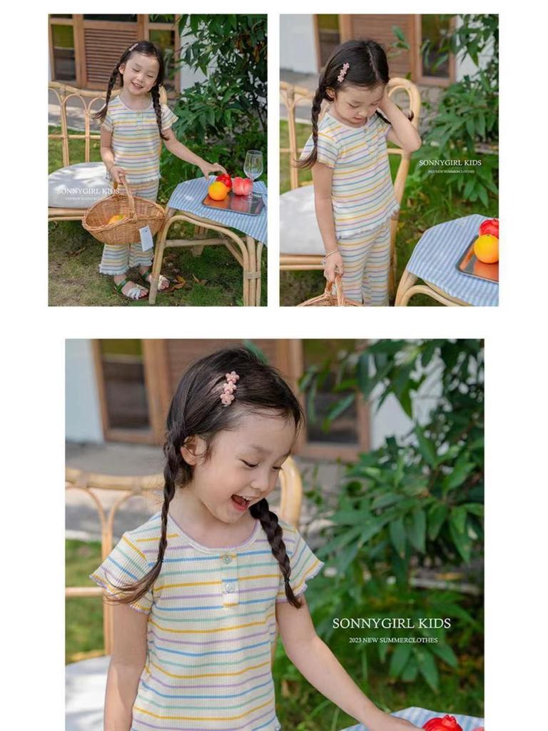 Buntes gestreiftes Sommer-Set für Mädchen: Oberteil & Schlaghose im koreanischen Stil.