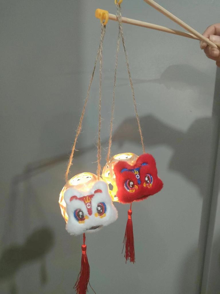 Mid-Autumn Festival Bamboo Weaving Rabbit Lantern DIY Kit, Portable Luminous Flower Lantern, Charming Ancient Chaozhou Style Decoration