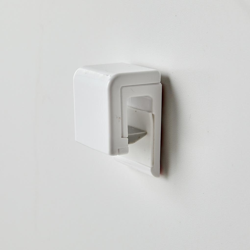 Adhesive Pad Toothpaste Holder_CL1620012