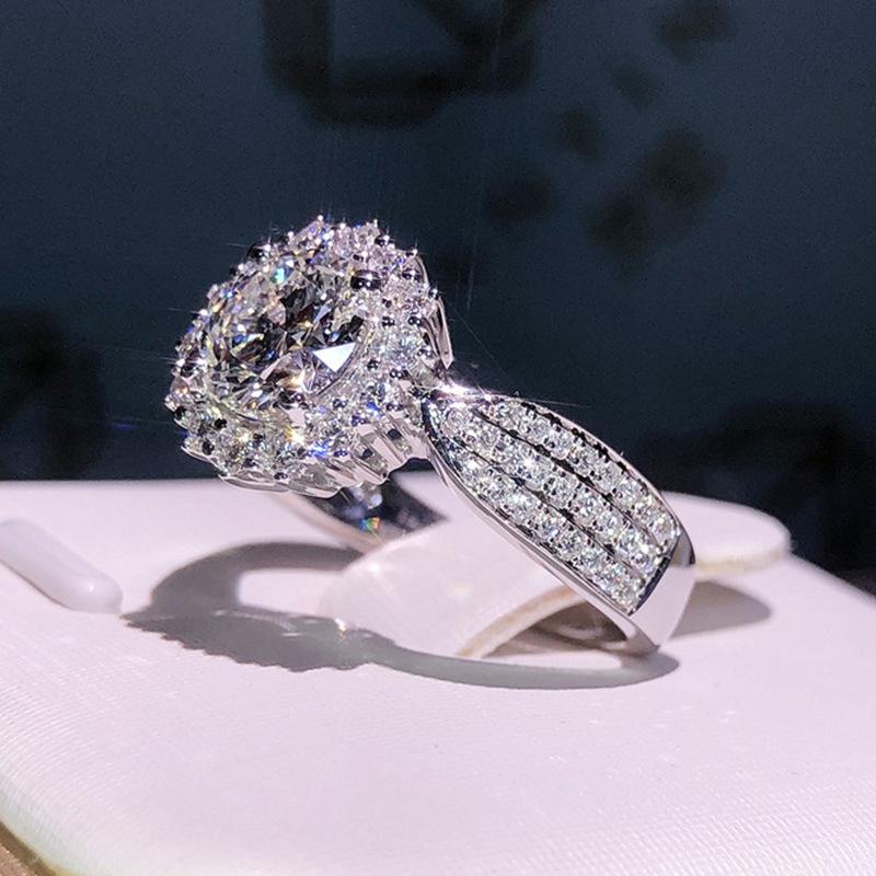 Popular hot sale, exquisite gypsy star micro-inlaid zircon ring, fashionable wedding ring, ring accessories for women