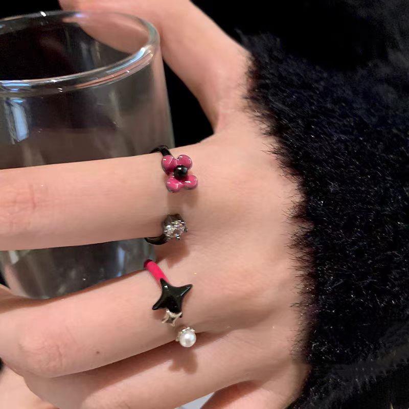 Wykwintny Otwarty Pierścionek z Wiszącą Gwiazdą Kwiatową 2025 - Słodki, Cool, Ekskluzywny Design