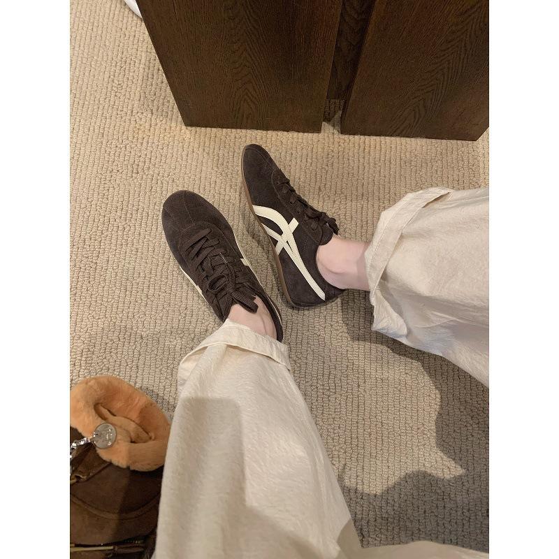 Cowhide grape ma same fashionable contrasting color Dexun shoes women's lace-up versatile casual sports shoes college style Forrest Gump shoes