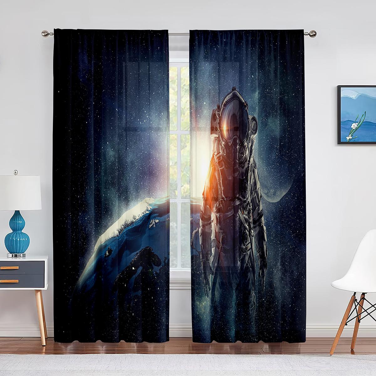 Тюлевые шторы с плавающим астронавтом в космосе и туманностью для гостиной — фото 3