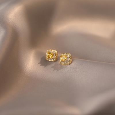 Neue Exquisite Quadratische Zucker Zirkon Anhänger Damen Ohrringe Daily Wear Kollektion Schmuck 2025