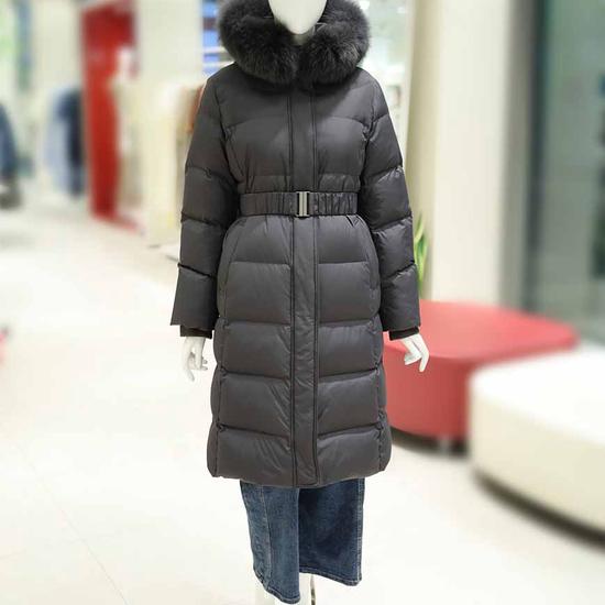 Olive De Olive Women's Foxfur Hood Belted Duvet Down Puffer Jacket YP5WH001