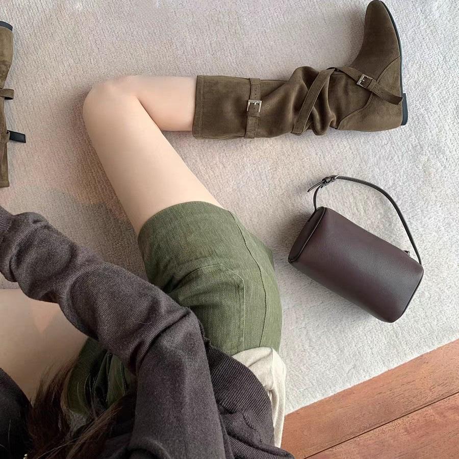 2025 Winter New Korean Version of Fashion Versatile Round Head Thick Heel Thick Sole Martin Boots Women's Skirt Comfortable Soft Sole
