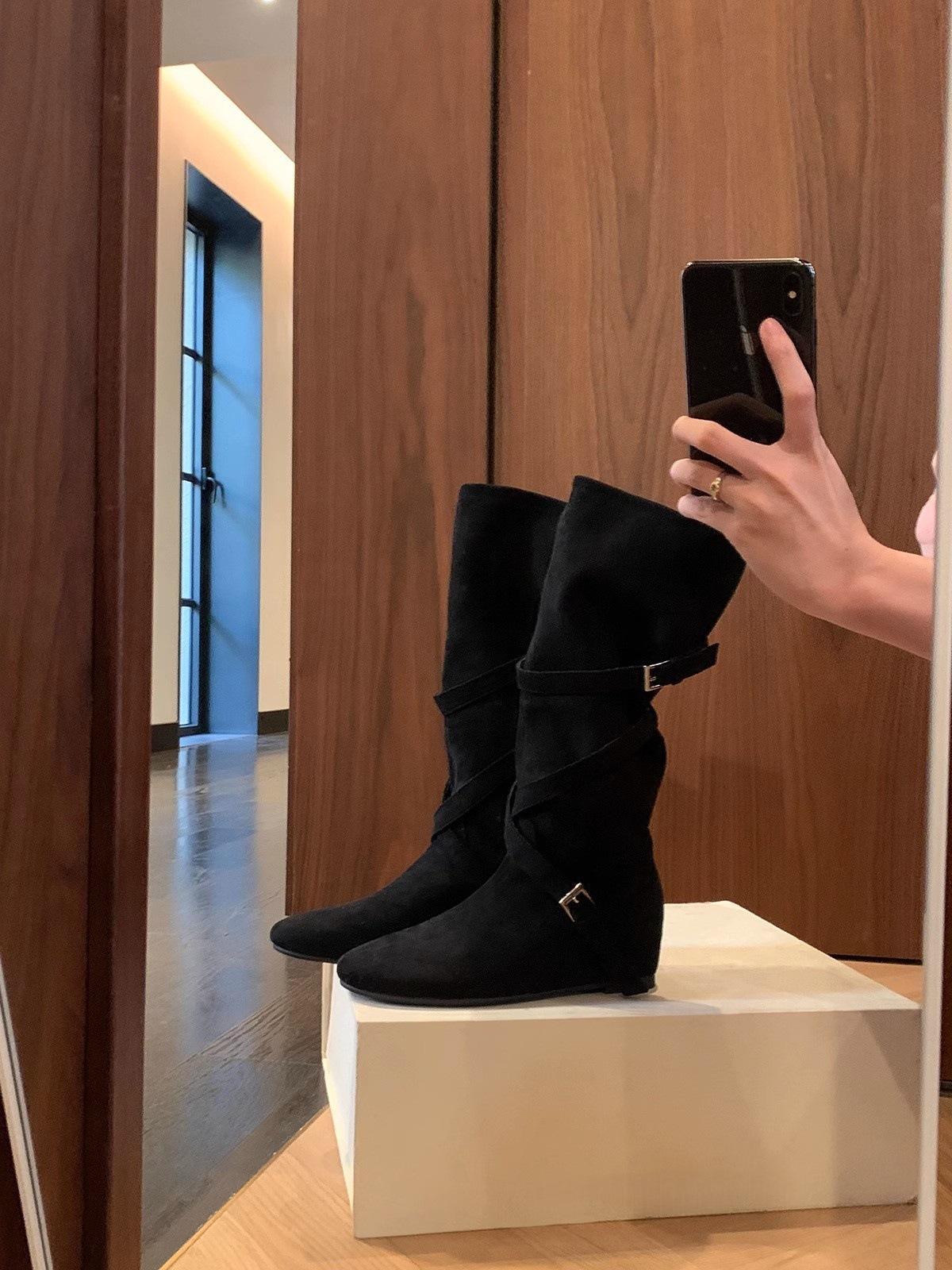 Korean buckle strap boots western cowboy boots pleated pile boots slim knight boots 40 чёрный 4180₽